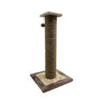 SISAL POLE WITH TOYS (BROWN) YS91579